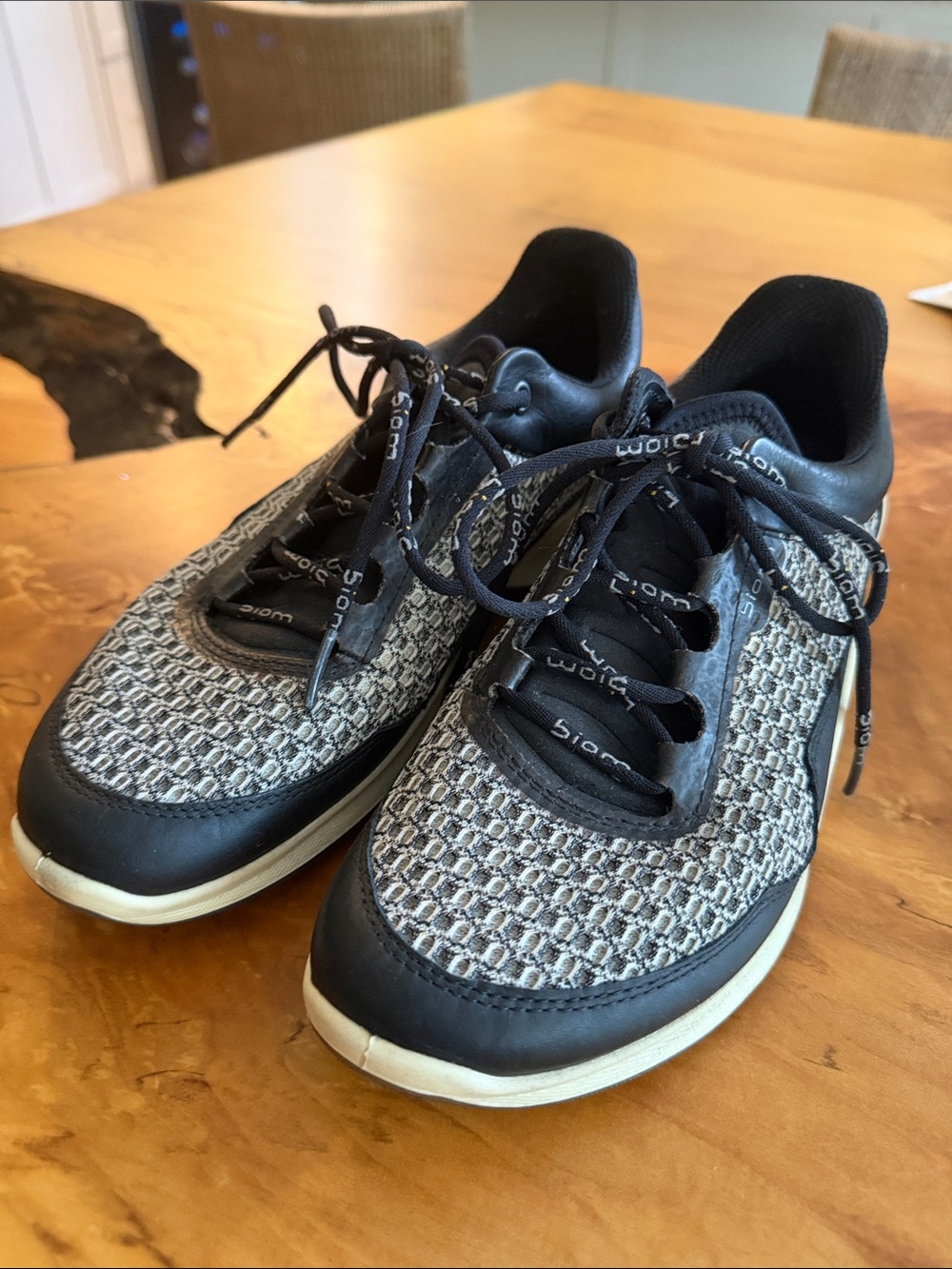 Ecco women’s biom Shoes size 6